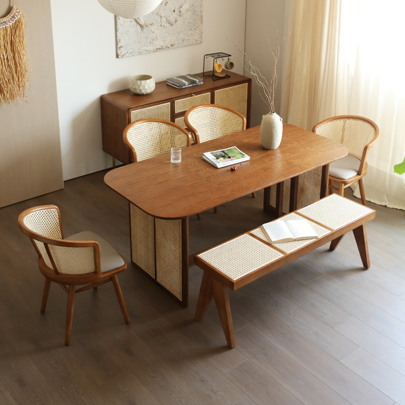 侘寂风实木圆角餐桌现代简约吃饭桌子家用小户型藤编餐桌椅组合